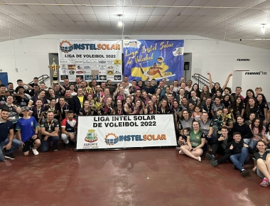 Solares Premium/Tr Zanetti é campeã da Liga Instelsolar de Vôlei